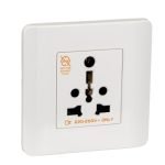 Zencelo - 16A 1 Gang TruGlobal Socket with Shutter - White - E84426/16IS-WW